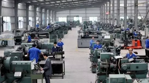 高質(zhì)量才有資格活著，低成本才能對(duì)客戶(hù)有吸引力